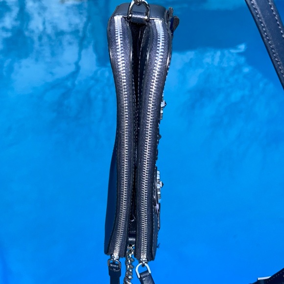 Kate Spade New York Floral Appliqué Camera Crossbody Bag - Picture 8 of 9